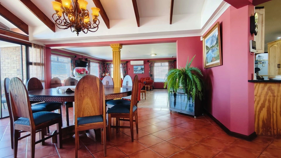 7 Bedroom Property for Sale in Bayview Western Cape